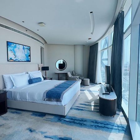 Century Marina Hotel - Lusail Εξωτερικό φωτογραφία A bedroom at the hotel