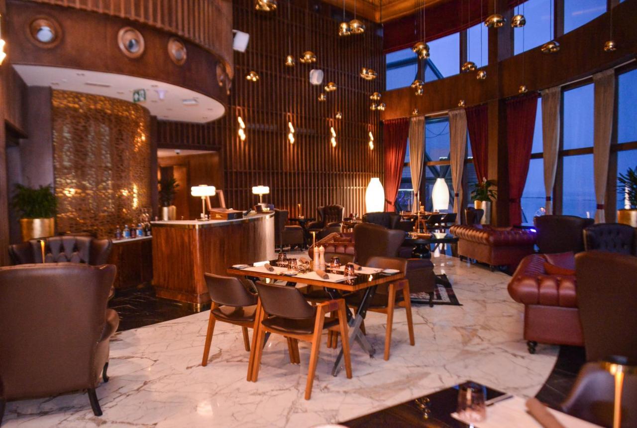Century Marina Hotel - Lusail Εξωτερικό φωτογραφία The restaurant