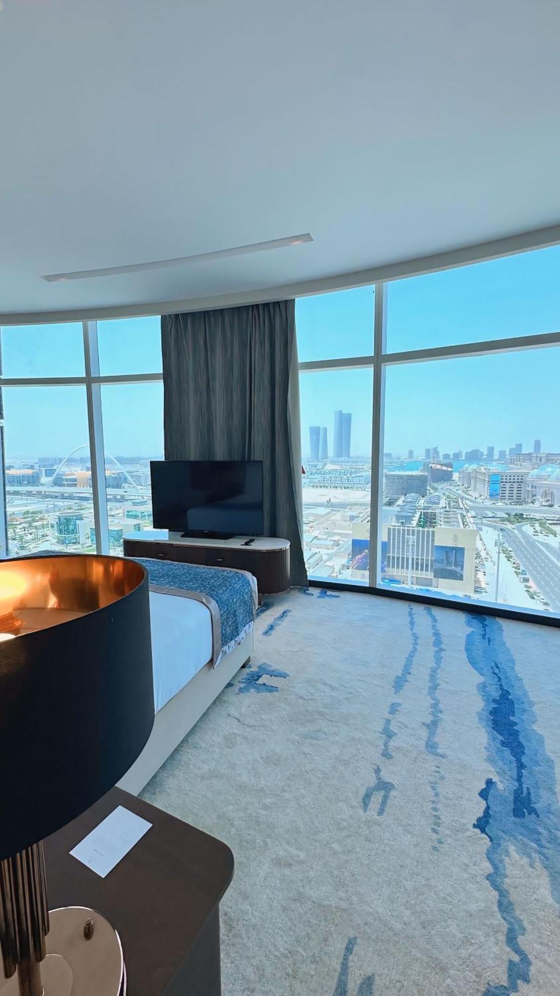 Century Marina Hotel - Lusail Εξωτερικό φωτογραφία A bedroom at the hotel